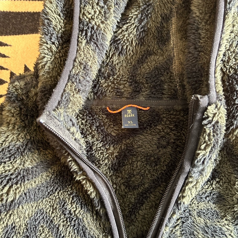 ROARK Rambler Hoodie - Picture 3 of 3